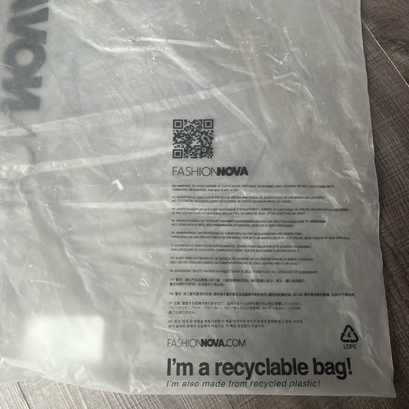 Fashion Nova Ripped Dad jeans size13 wide - Picture 10 of 13